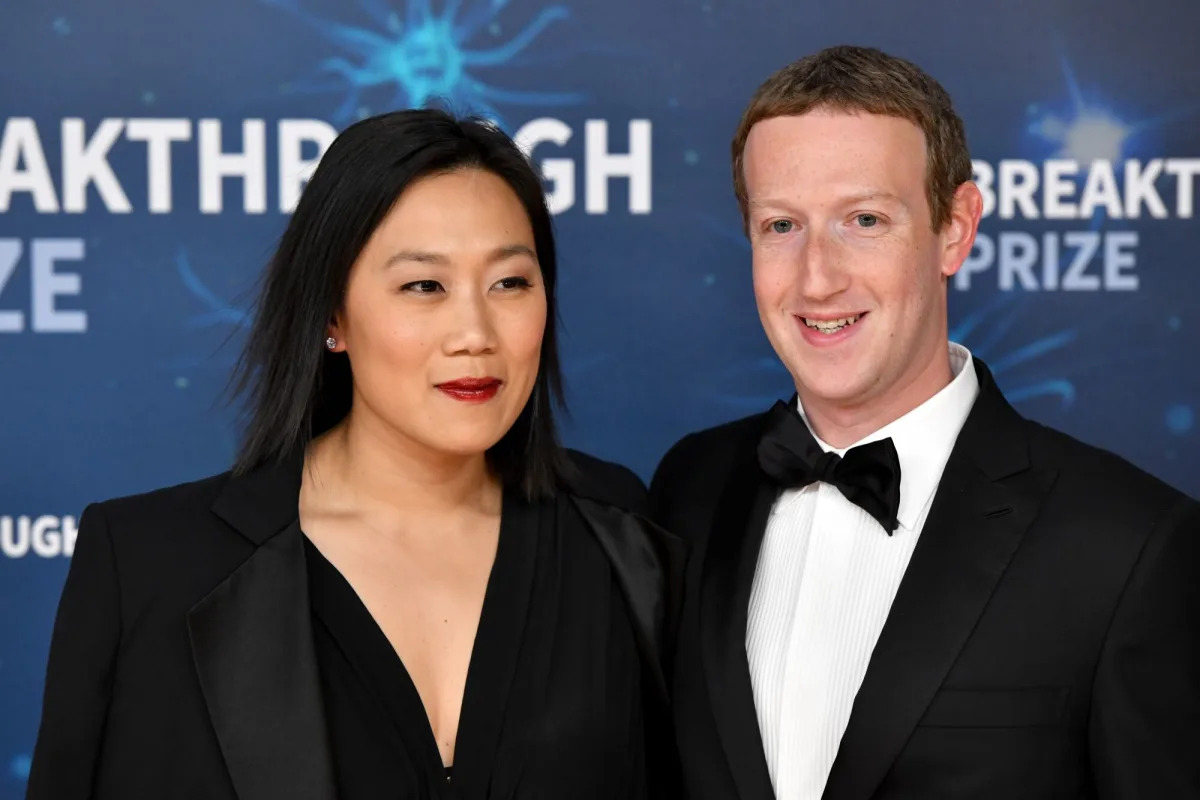 Featured image for Zuckerberg Capitalizes on Meta's Soaring Success with First Share Sale in Two Years