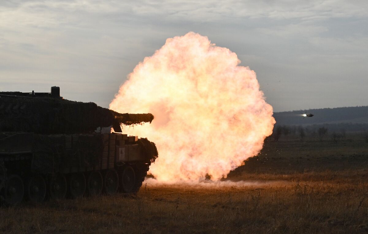 Russia Faces Escalating Losses and Challenges in Ukraine Conflict