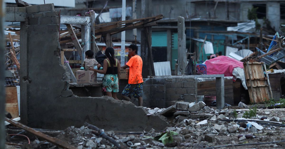 "Devastating Hurricane Otis leaves Mexico reeling with loss of life and mounting climate change concerns"
