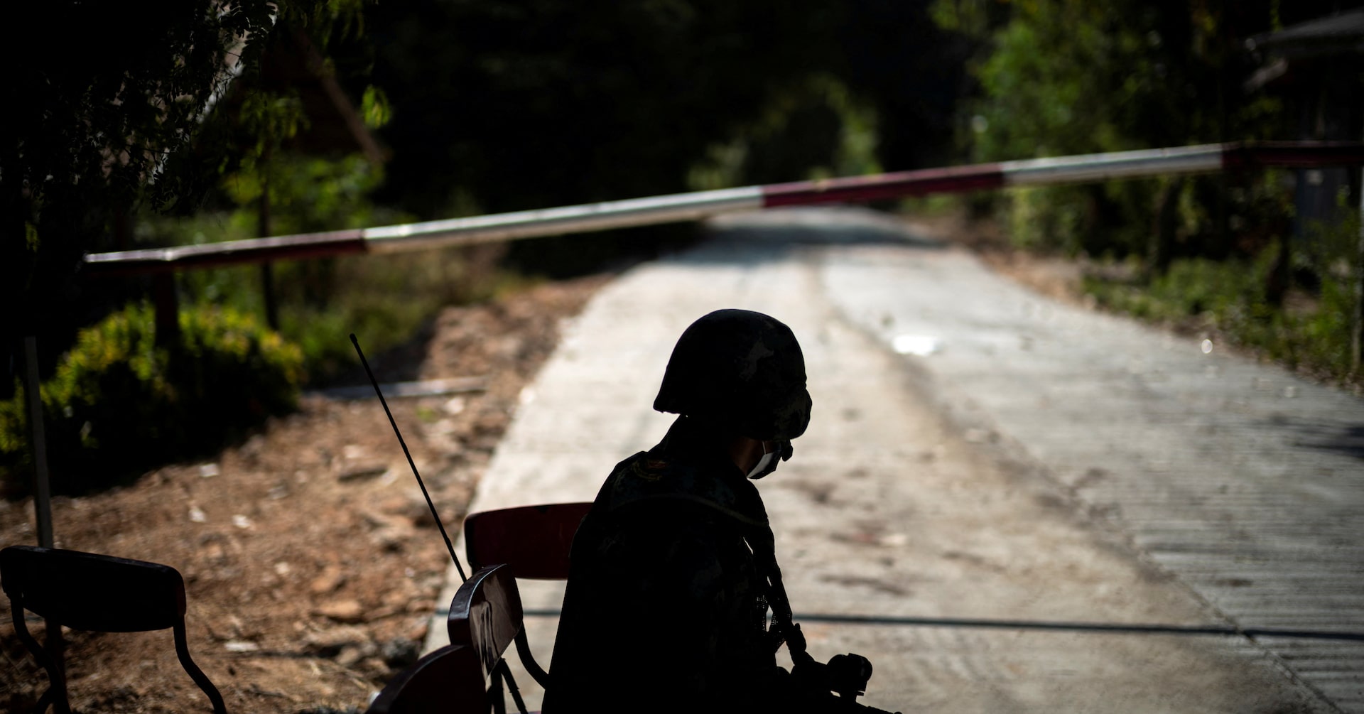 Featured image for Rebels Gain Control as Myanmar Troops Retreat Amid Escalating Conflict