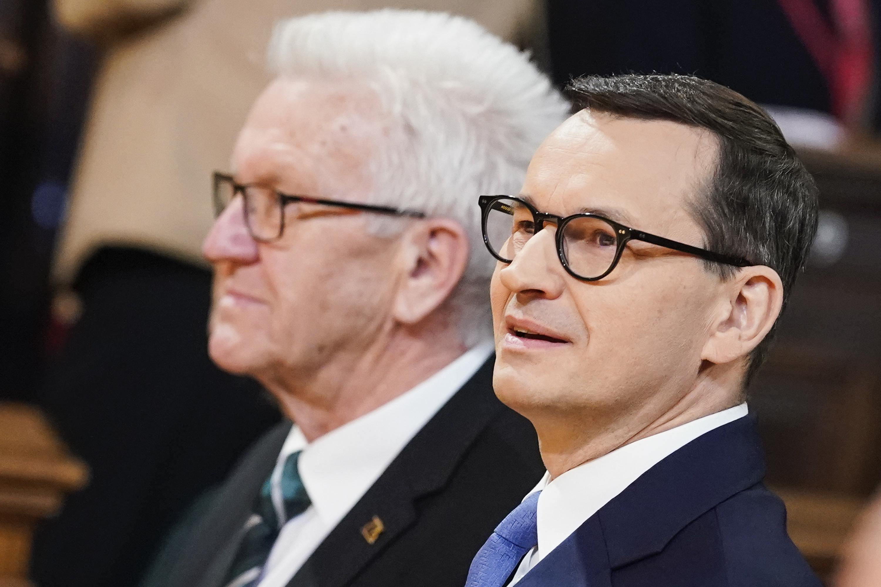 Poland's Warning to EU and Potential Intervention in Ukraine War