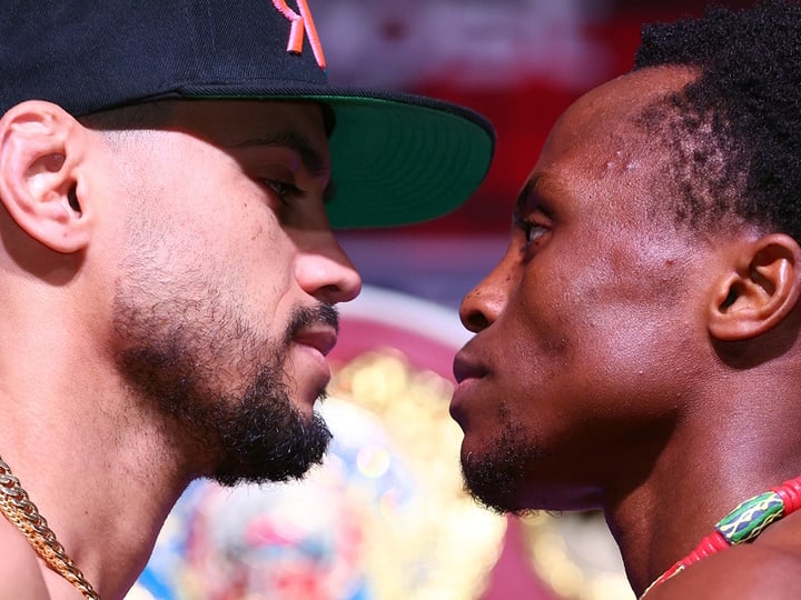 Featured image for Robeisy Ramirez Claims Featherweight Title with Victory over Isaac Dogboe