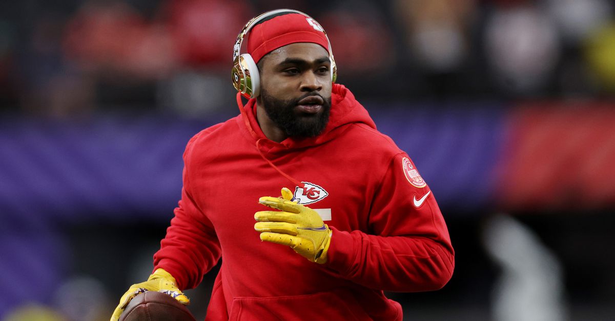 Featured image for "Chiefs Parade Shooting: Heroism Awards and Family Support Amid Tragedy"