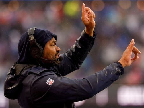 Jerod Mayo Confronts Criticism on Leadership Style Within Patriots Organization