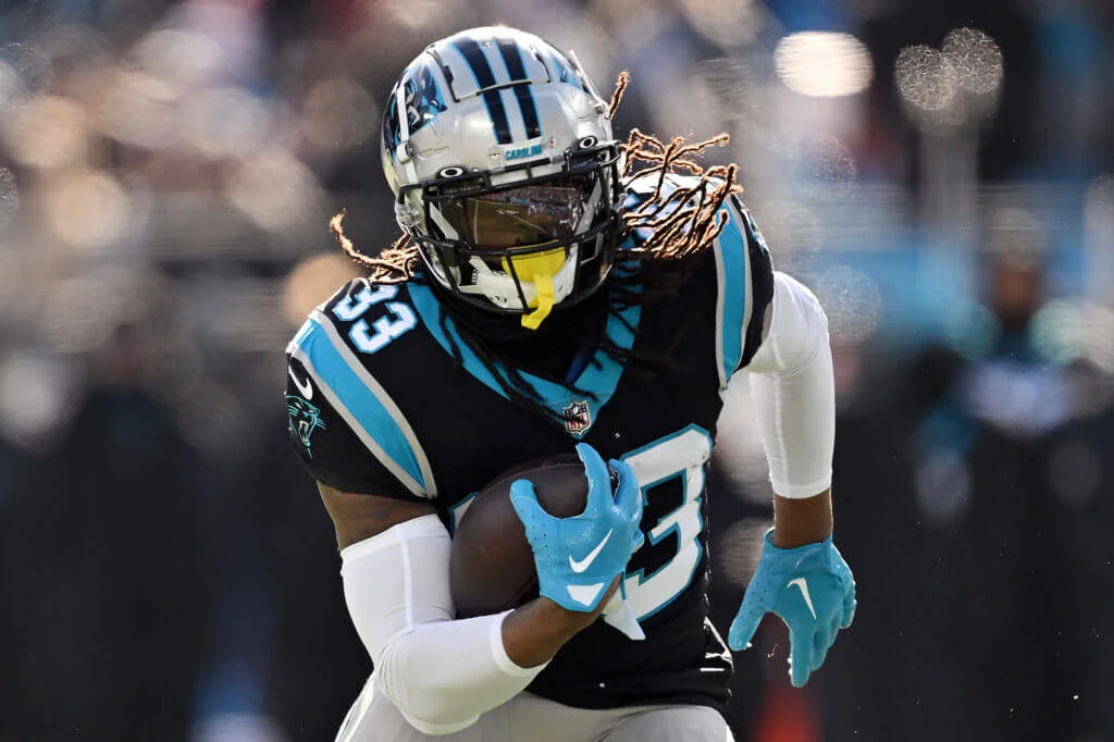 Bears bolster offense with Foreman and Tonyan signings.