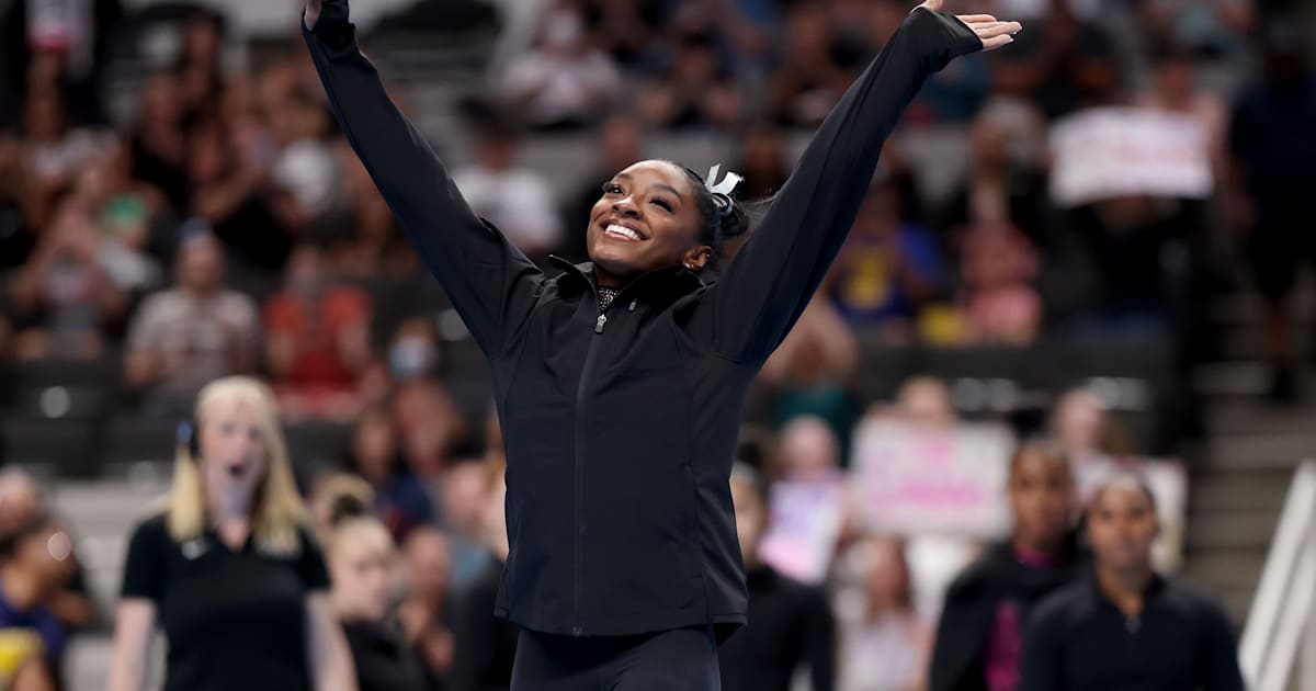 Featured image for Simone Biles sets sights on Paris 2024 Olympics