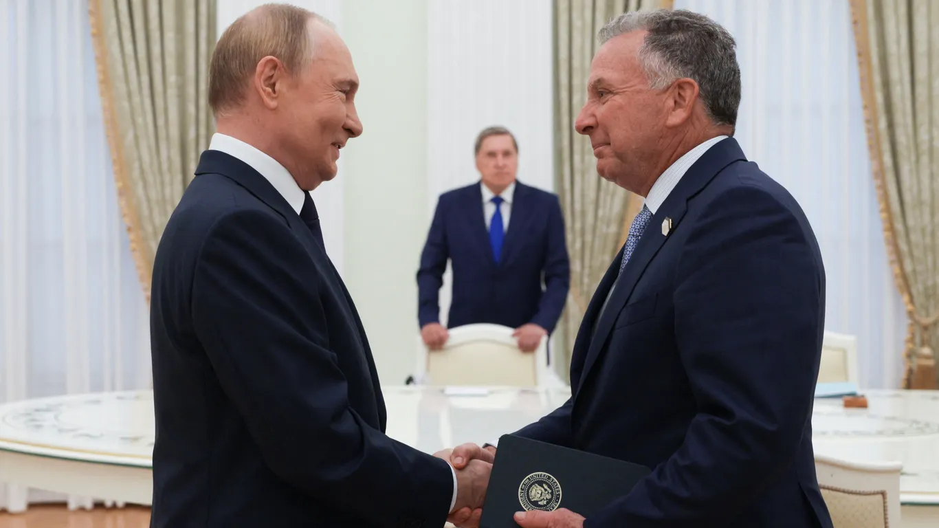 Witkoff Meets Putin Amid Ceasefire Deadline