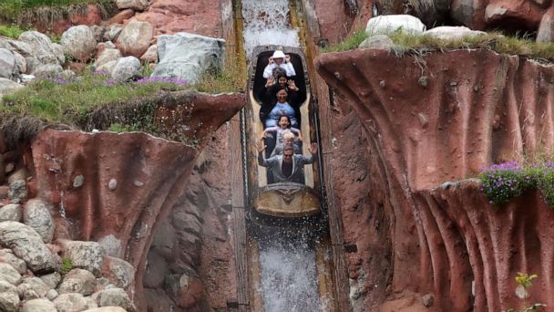 Featured image for End of an Era: Splash Mountain Closes at Disneyland.