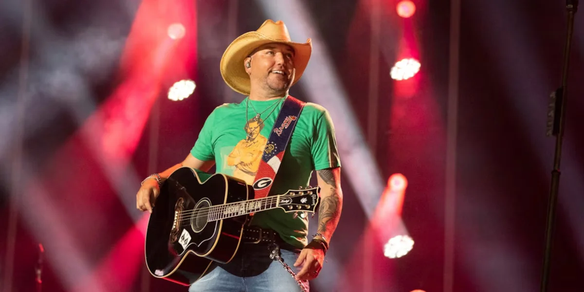 "Jason Aldean's Controversial Song and Video Spark Outrage and Debate"