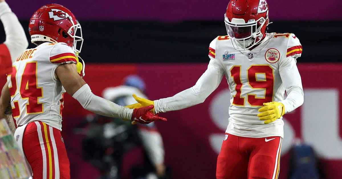 Chiefs GM Brett Veach discusses rookie receivers and NFL draft results.