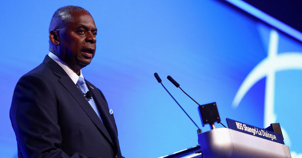 Featured image for U.S. and Chinese Defense Chiefs Reopen Hotlines in First Talks Since 2022