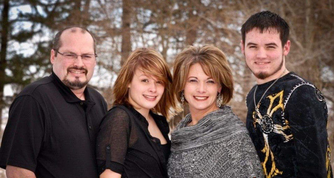 Featured image for Iowa Woman Faces High Risk of Dementia at Young Age