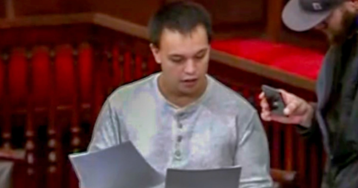 Featured image for Pardoned Jan. 6 Rioter Charged with Threatening Hakeem Jeffries