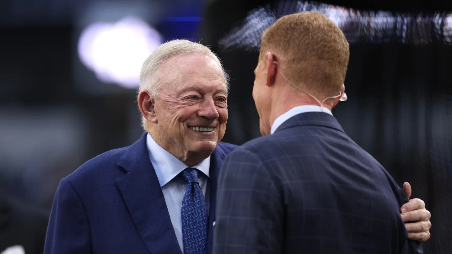 Jerry Jones Apologizes for Unintentional Gesture at Cowboys Game