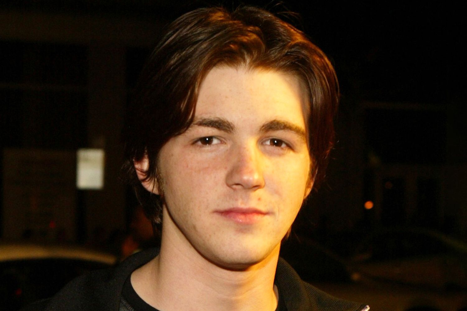 Featured image for "Nickelodeon Directors Apologize for Supporting Brian Peck in Drake Bell Abuse Case"