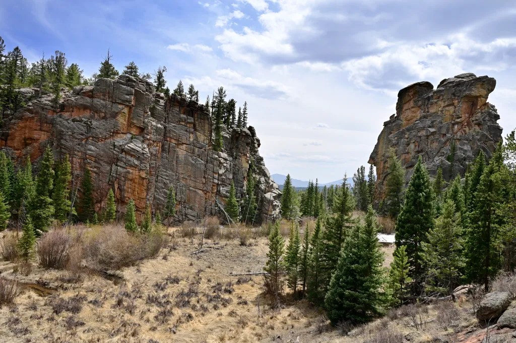 Featured image for Colorado park ranger fakes stabbing in elaborate hoax