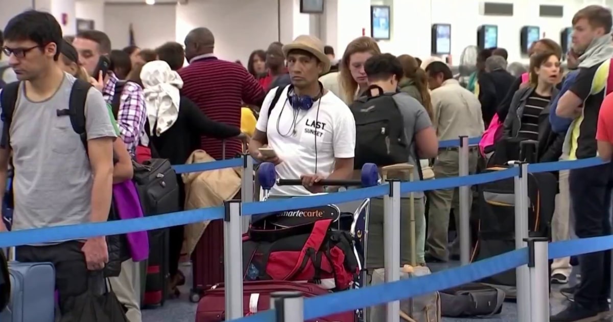 Featured image for "Record Memorial Day Travel Brings Delays and High Costs"