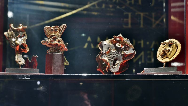 Featured image for "Multi-Million Euro Heist: Thieves Steal Gold Sculptures and Jewellery from Italian Art Exhibitions"