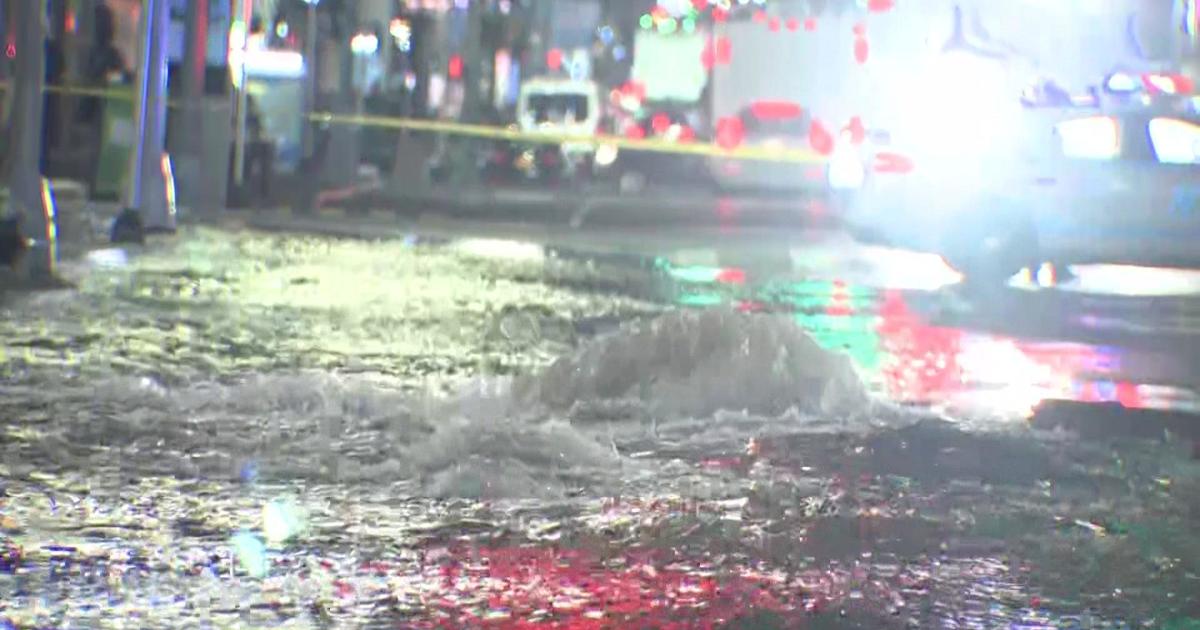 "Times Square Water Main Break Paralyzes Streets and Subways"