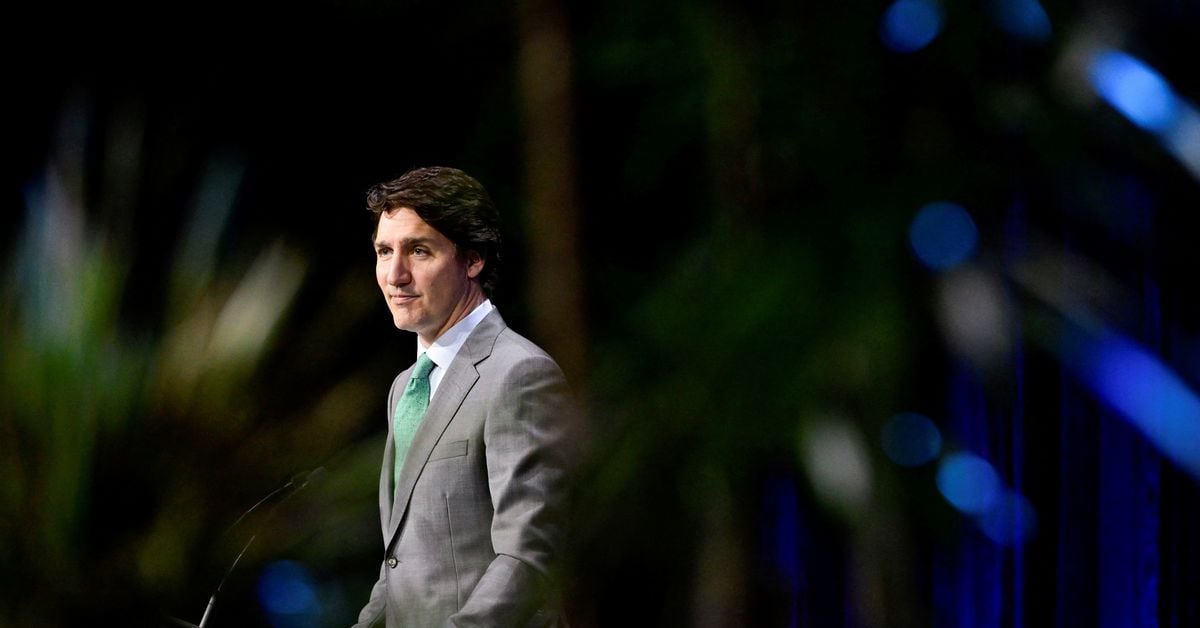 Featured image for "Canada's PM Trudeau Stranded by Recurring Aircraft Issues in Jamaica"