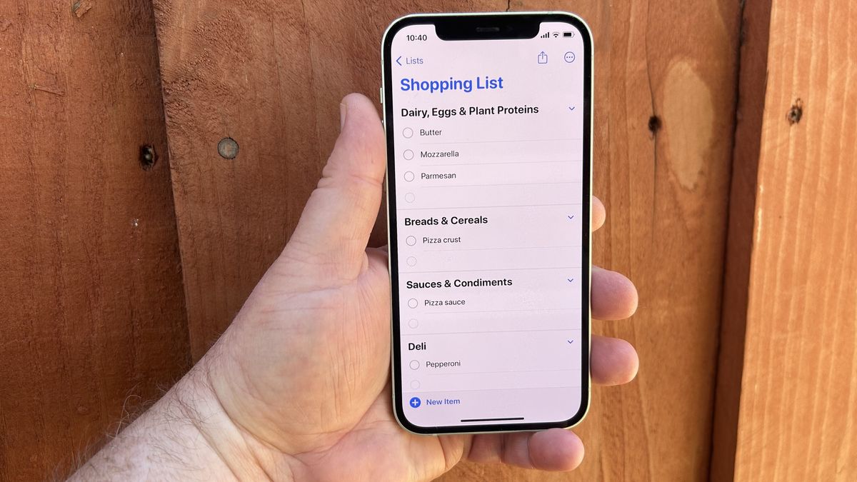 Featured image for "Effortlessly Organize Your Shopping with Reminders on iPhone or iPad"