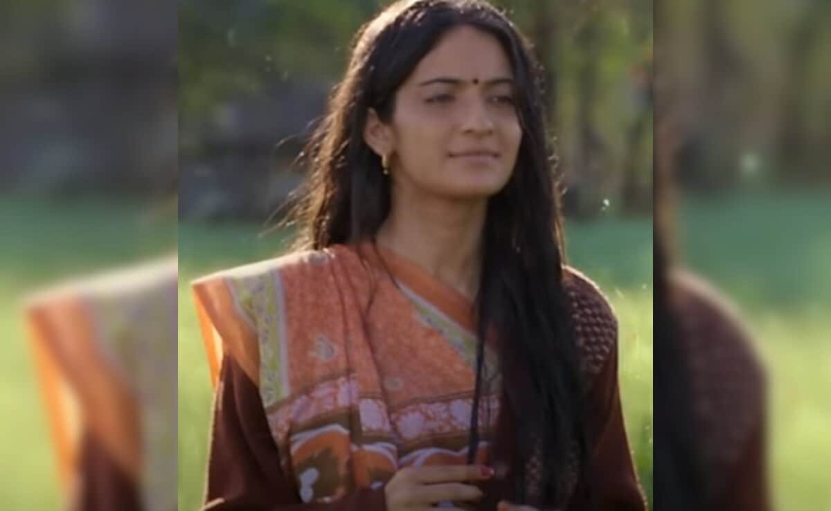 Featured image for "Doubtwa: Laapataa Ladies' Cat and Mouse Game Unveiled in First Single"