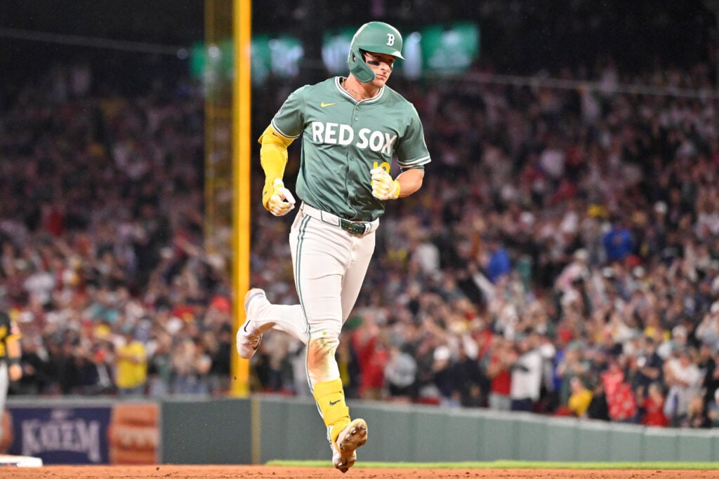 Featured image for Red Sox Rookie Roman Anthony to Miss 4-6 Weeks with Oblique Injury