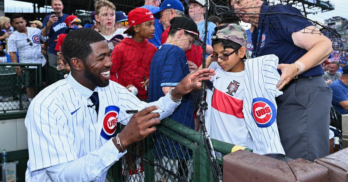 "Chicago Cubs' Offseason: Seeking Signs of Life Amidst Ohtani's Impact and Lack of Activity"