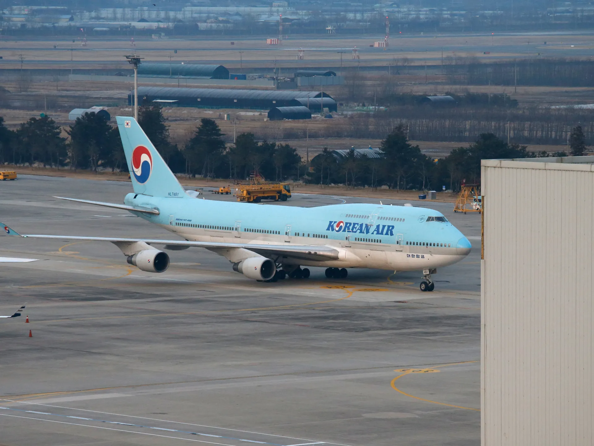 Featured image for South Korea Responds to Worker Detentions at Georgia Hyundai Plant