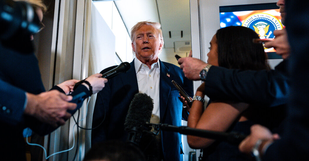 Featured image for Trump's Super PAC Accumulates Nearly $200 Million Ahead of Midterms