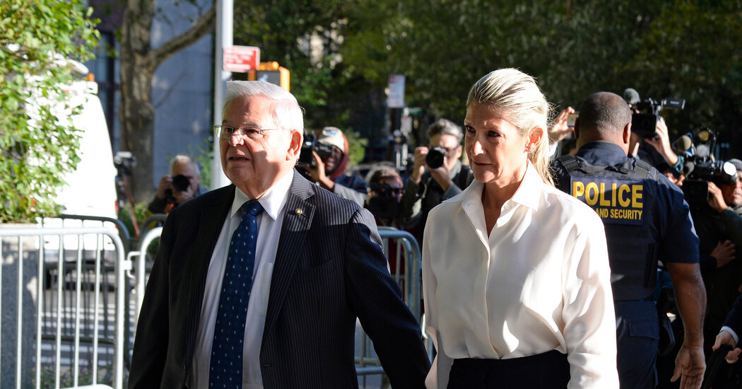 Featured image for Senator Bob Menendez and Wife Indicted on New Obstruction of Justice Charges