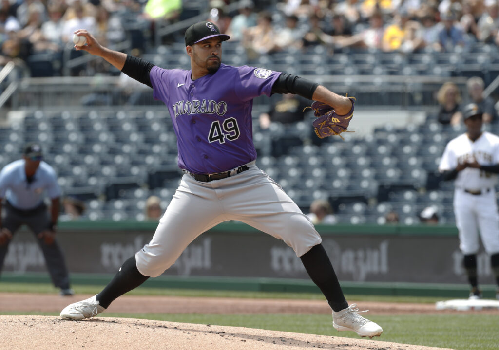 Rockies' Starting Pitcher Antonio Senzatela Sidelined for 2 Months with Elbow Sprain