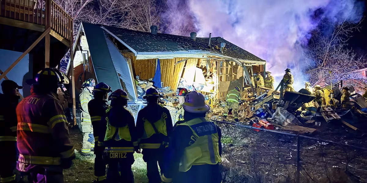 Featured image for Jefferson City House Explosion Injures Six, Investigation Underway
