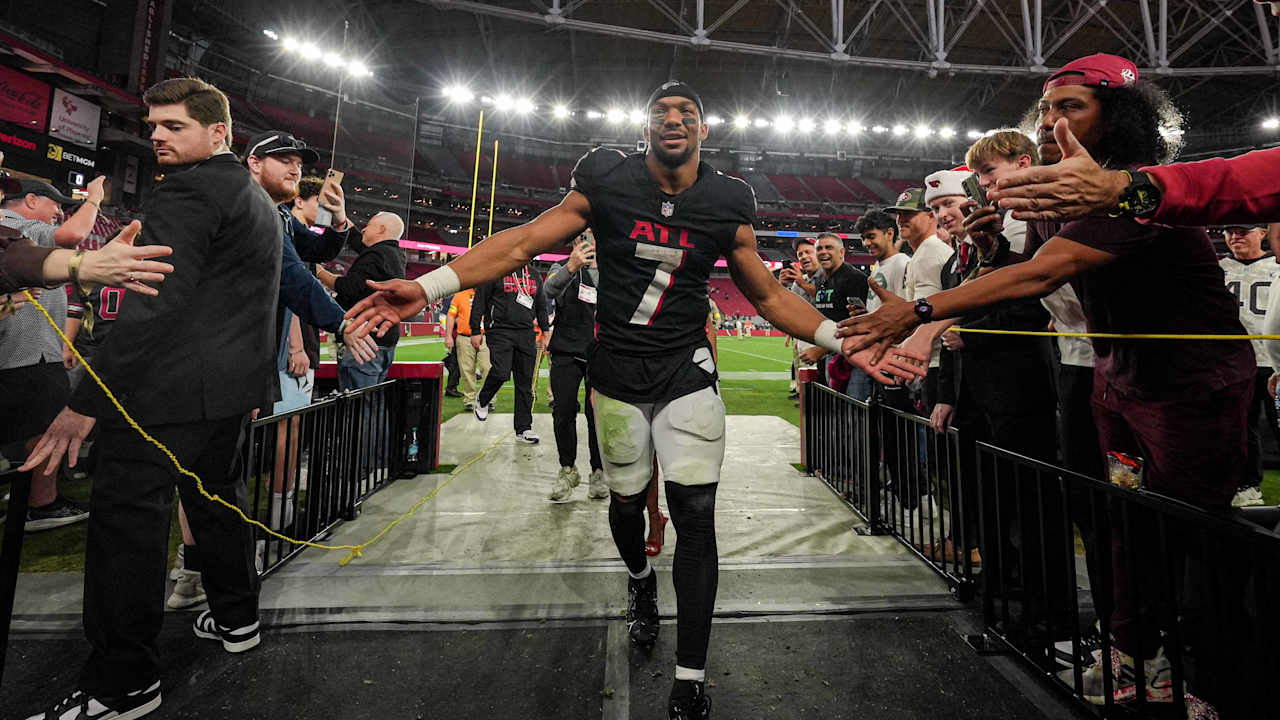 Featured image for Bijan Robinson Makes NFL History with Record-Breaking Performances for Falcons