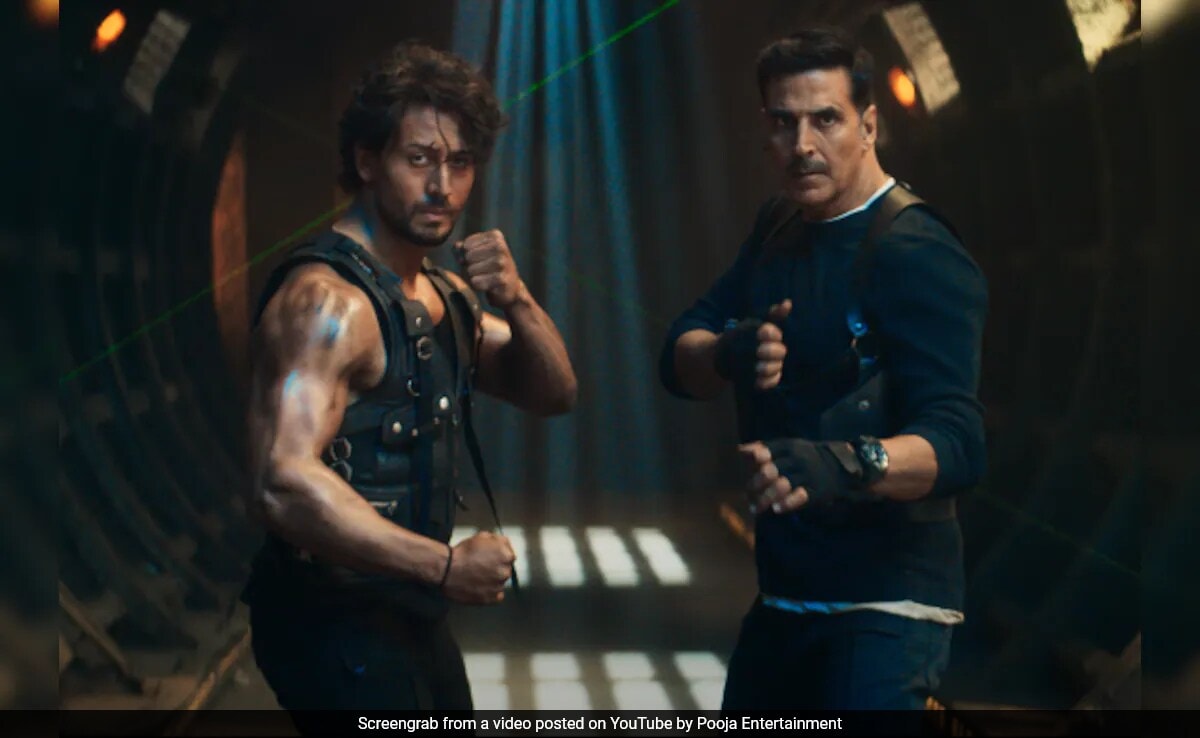 Featured image for Akshay Kumar and Tiger Shroff Unite to Fight India's Masked Enemy in Bade Miyan Chote Miyan