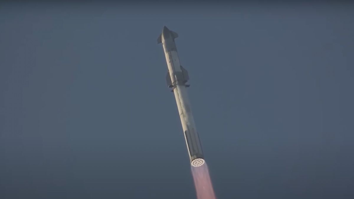 Featured image for "SpaceX Unveils Epic Starship Test Flight Footage and Super Heavy Rockets"