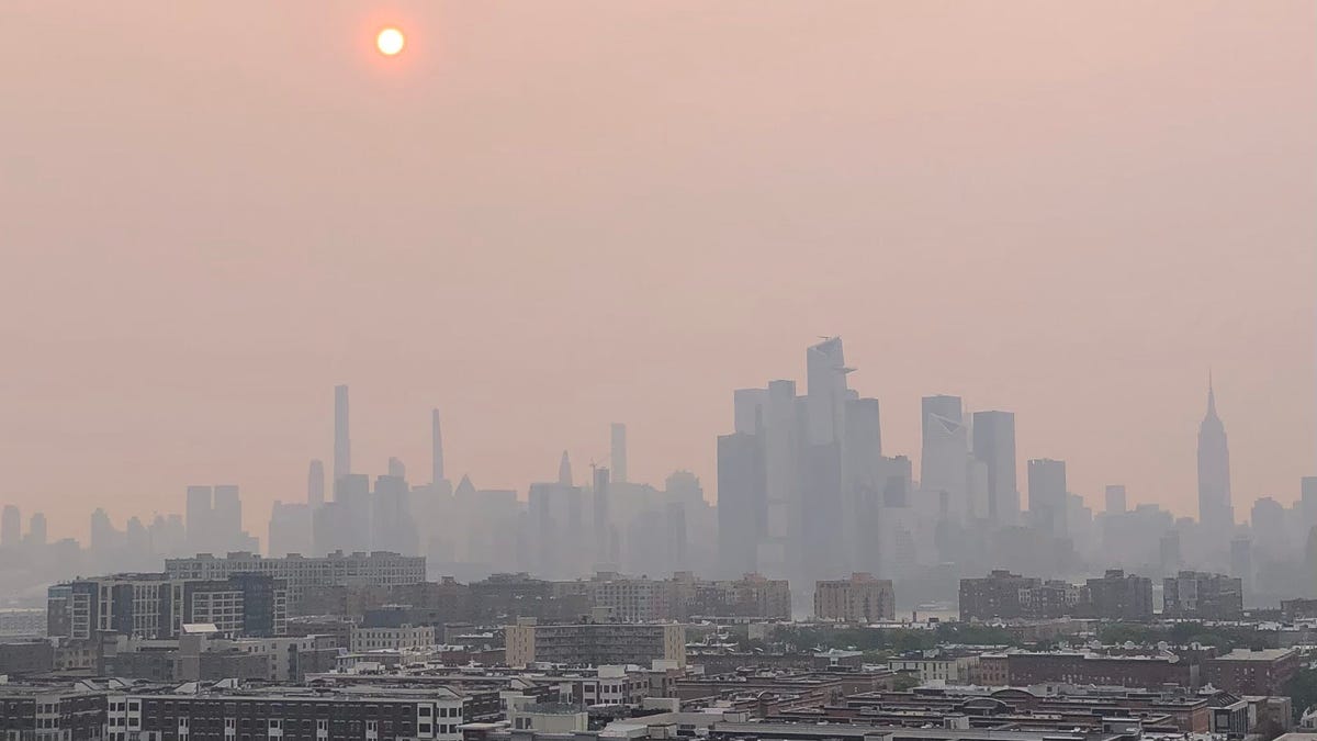 Featured image for Wildfire smoke forces NFL teams to move practices indoors