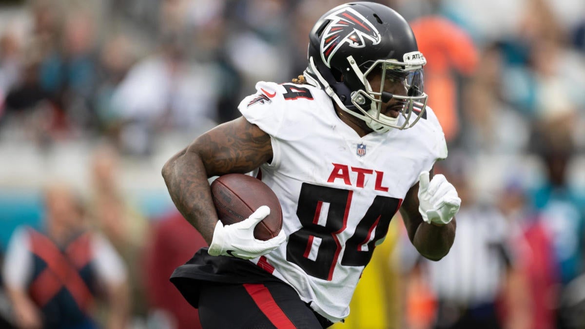 Featured image for "Steelers Sign Cordarrelle Patterson Amid Radical Kickoff Rule Changes"