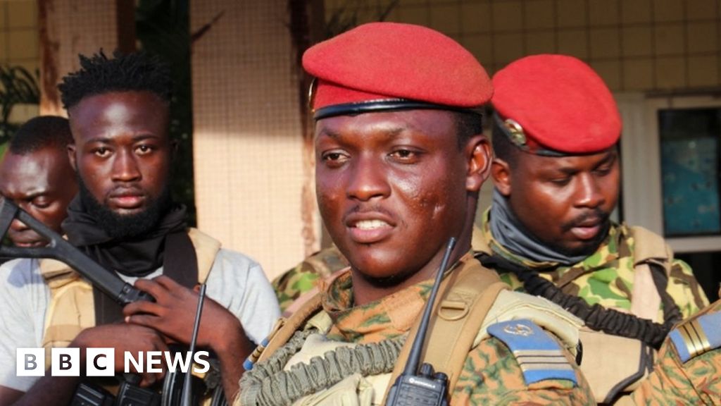 Burkina Faso expels French journalists from major newspapers