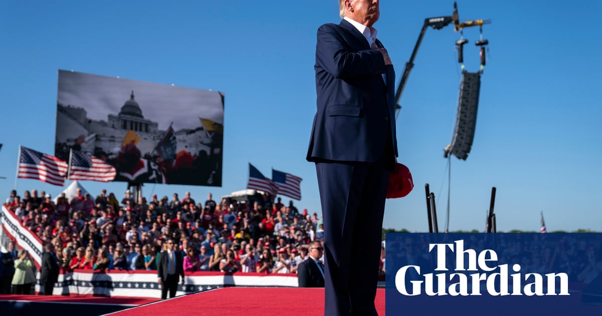 Trump rallies supporters in Waco for "final battle" in 2024 election.