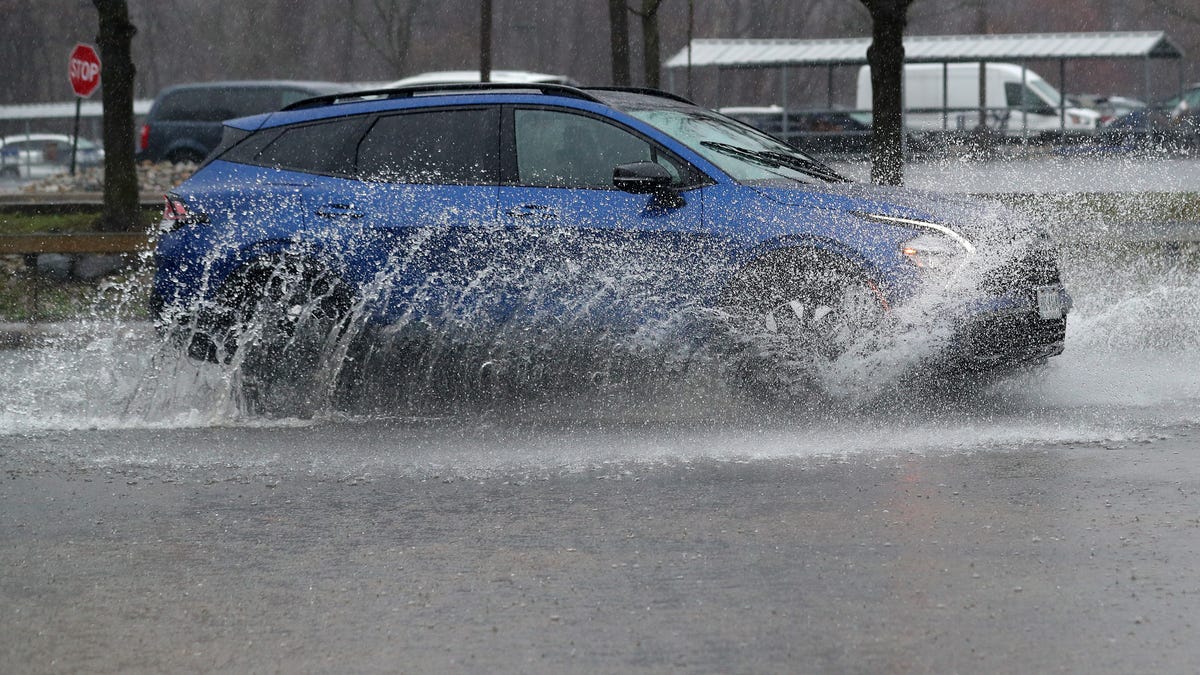 Featured image for "Vigorous Snowstorm Threatens Northern Plains and Upper Midwest"
