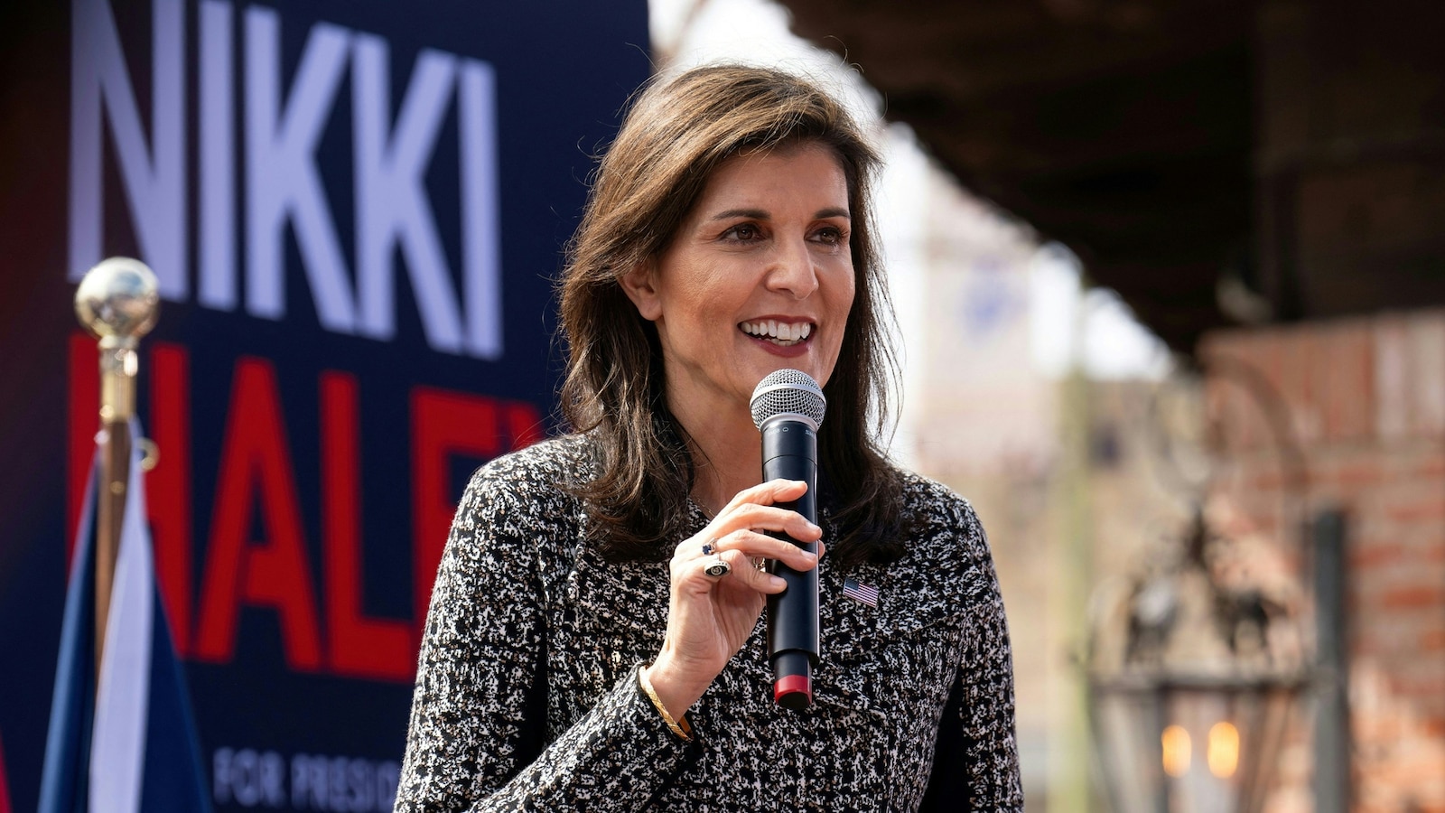 "Nikki Haley Condemns Trump's Silence on Alexei Navalny's Death, Calling it Empowering to Putin"