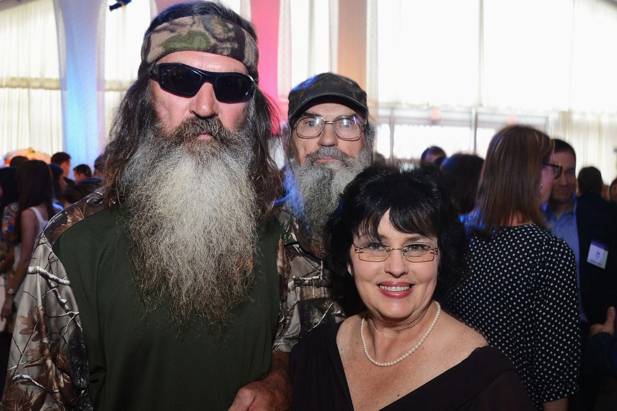 Featured image for Duck Dynasty Family Confronts Health Challenges Following Phil Robertson's Passing