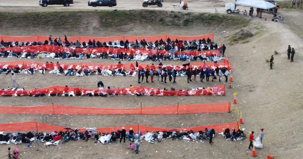 Texas Sheriff Admits Enforcing Controversial Immigration Law Will Be Challenging