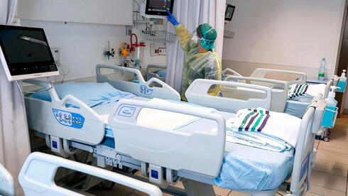 Featured image for "COVID-19 Surge in Israel Triggers Drug Shortages"