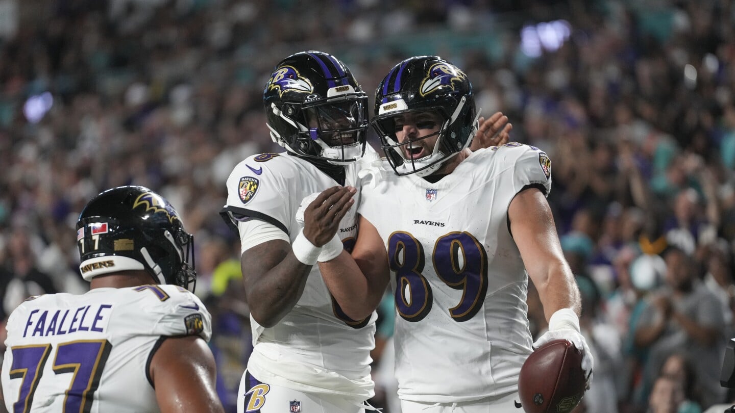 Featured image for Lamar Jackson's Return Sparks Ravens' Dominant Win Over Dolphins