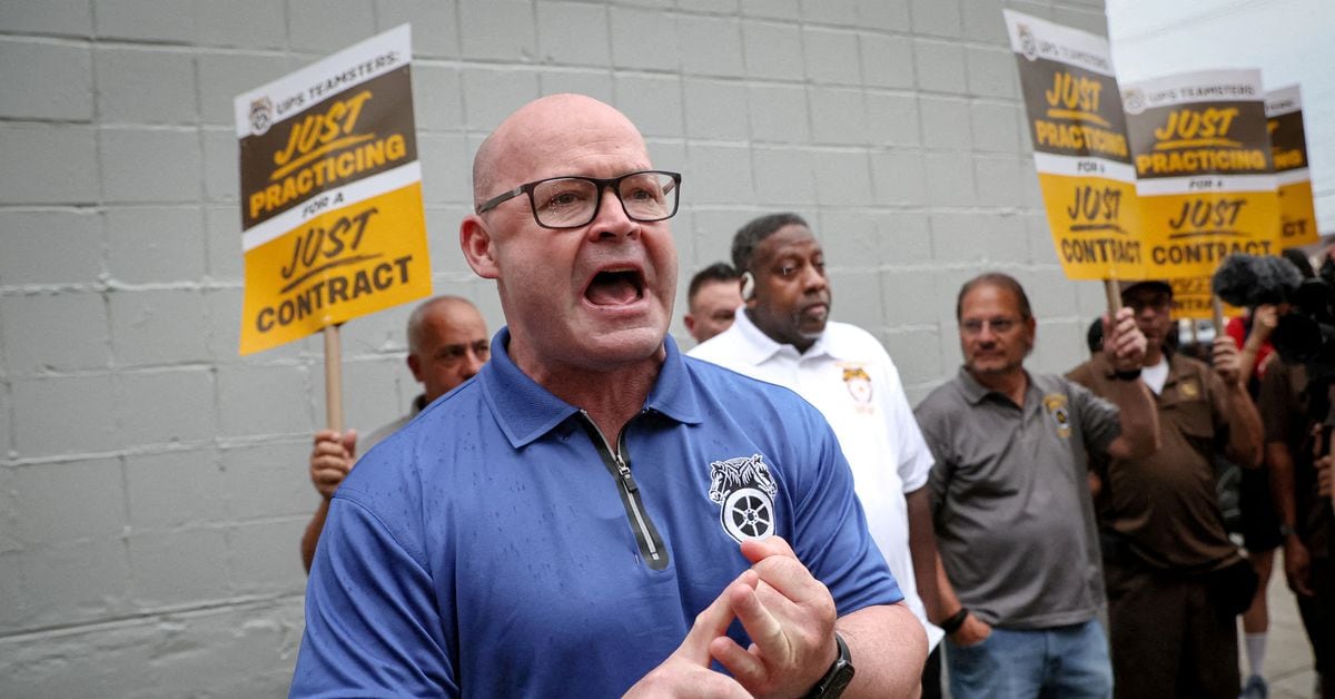 Featured image for UPS Terminates 35 Newly Organized US Workers, Alleges Teamsters Union
