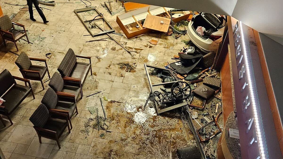 Featured image for "Deadly ER Crash: Unintentional Tragedy Leaves Driver Dead and 5 Injured in Texas"