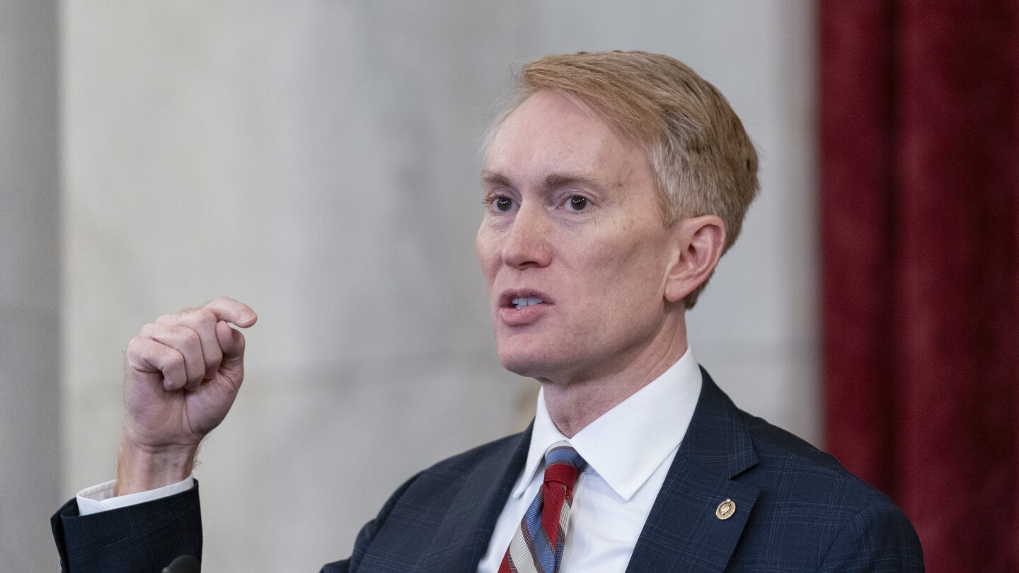 Ukraine Aid at Risk as GOP Demands Border Security