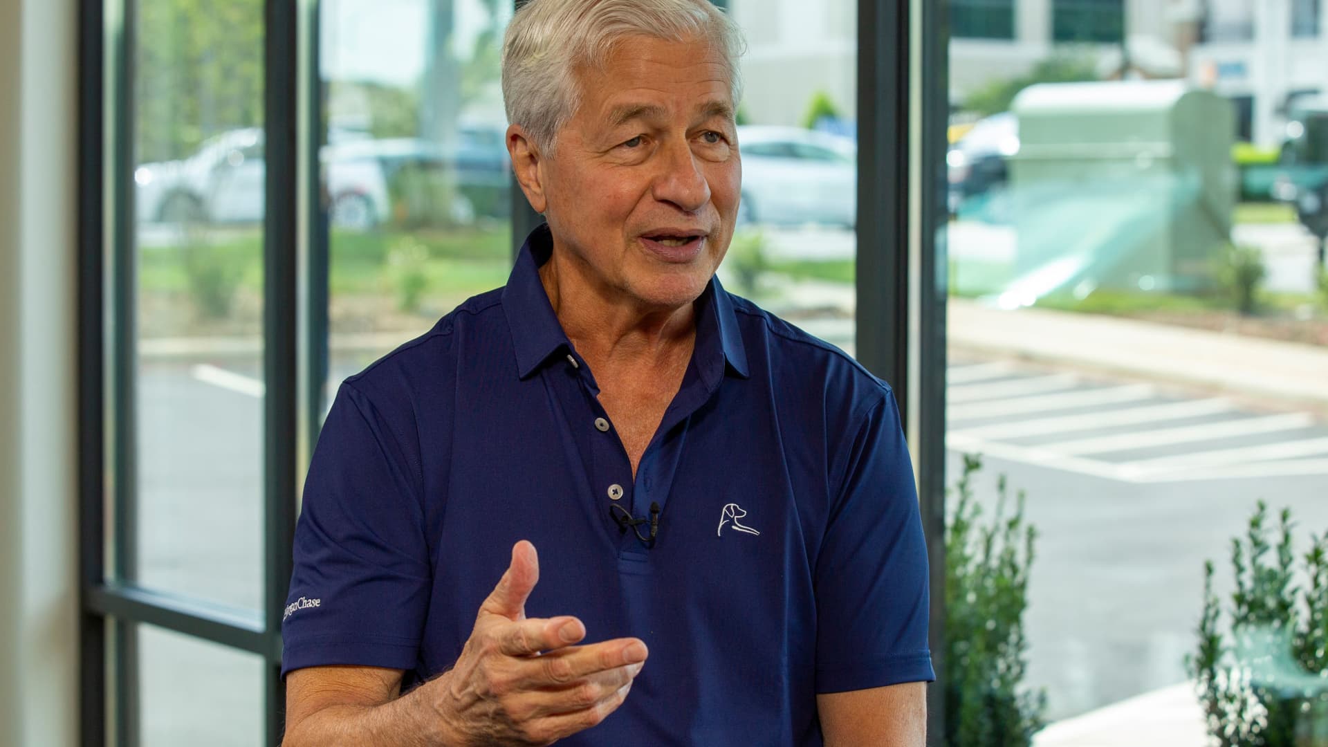 JPMorgan CEO Jamie Dimon Warns of Economic Weakening